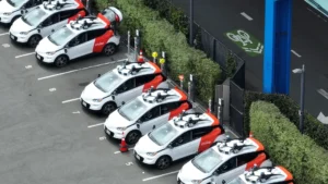 California Will Soon Allow Police to Ticket Driverless Taxis Like Waymo Vehicles